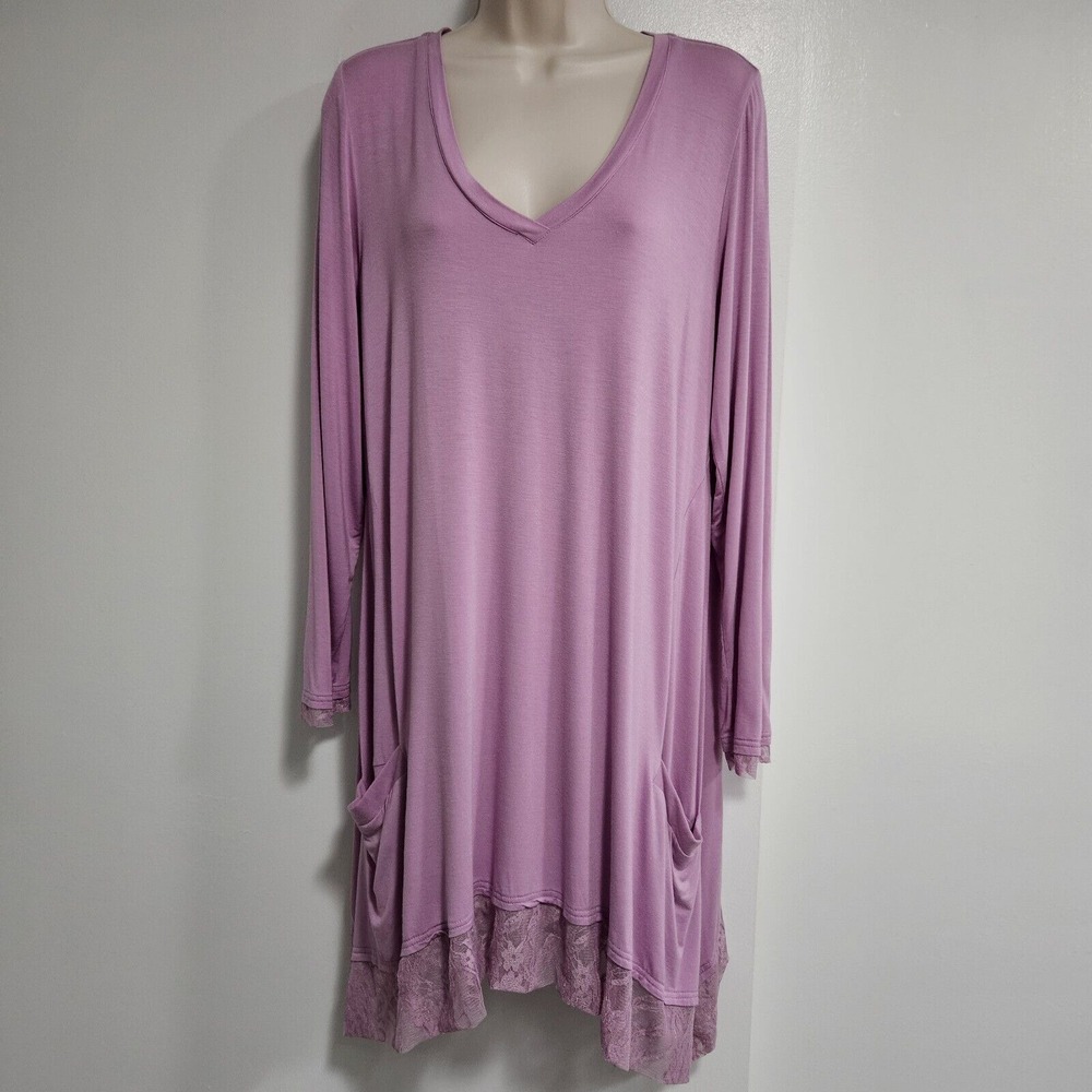 LOGO by Lori Goldstein‎ Size M Lavender Shark Bite Tunic w/ Pockets Lace A232005